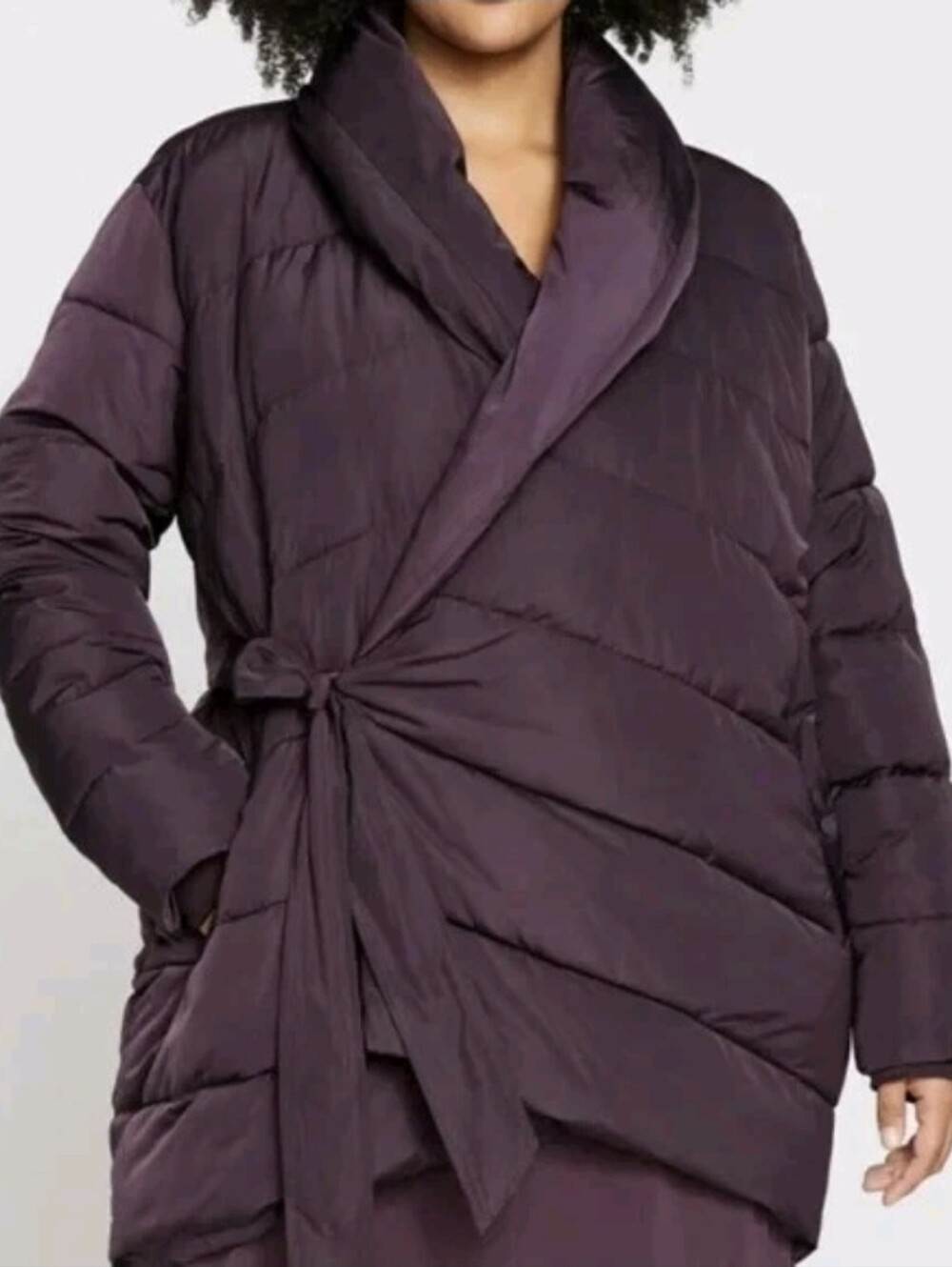 Universal Standard Kandra puffer wrap size 18/20